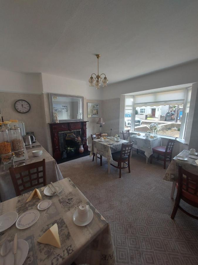 Blackrock Carole Ville Guesthouse Bed & Breakfast 5*