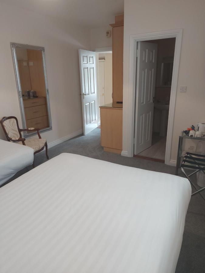 Blackrock Carole Ville Guesthouse 5*