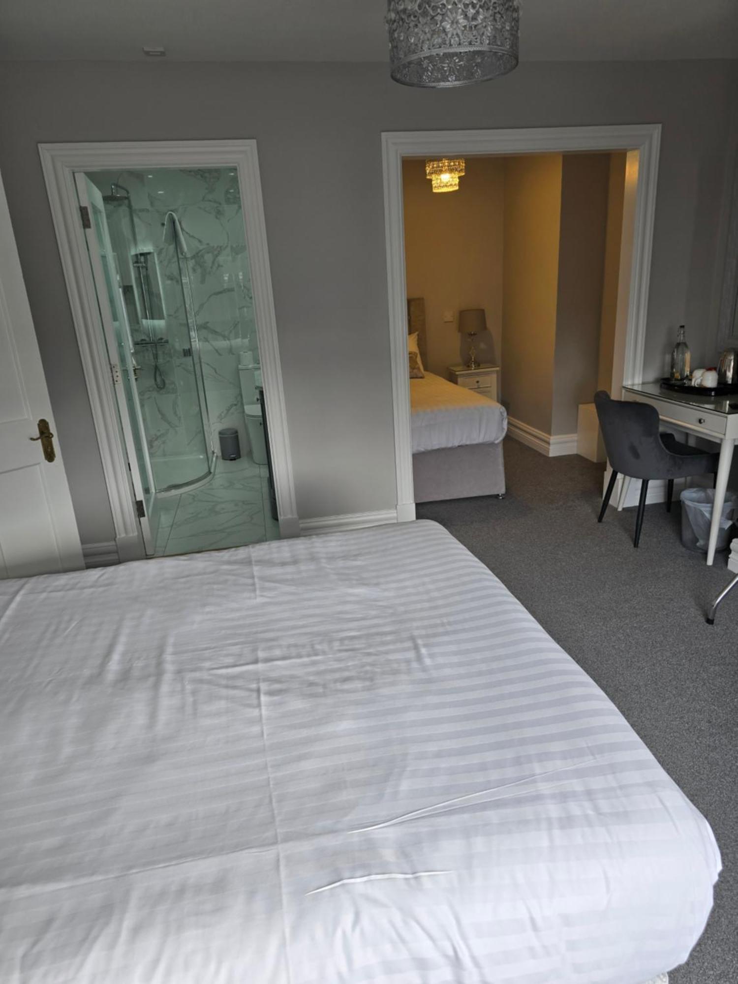 Blackrock Carole Ville Guesthouse 5*